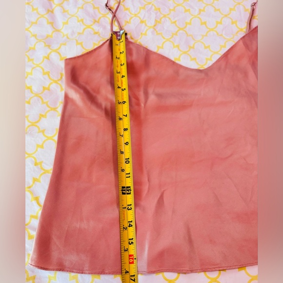 NWOT- J Crew -size Large- silky material- excellent condition - Picture 2 of 8